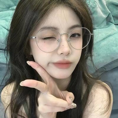 女皇陵下的风流娘们